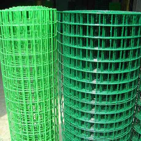Plastic coating welded wire mesh in green and light-green color